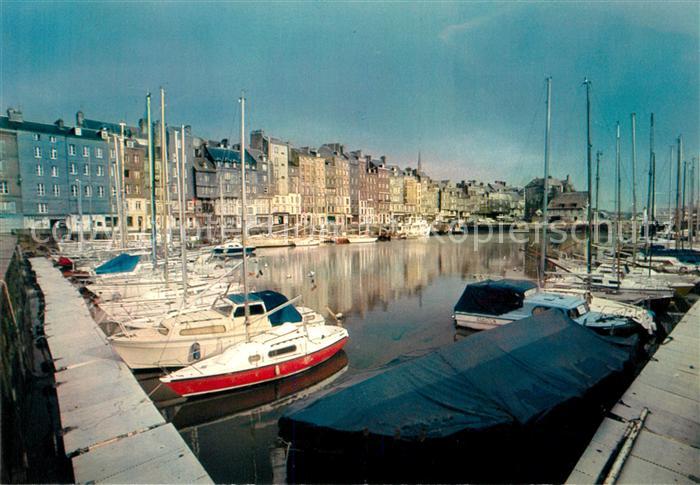 Honfleur Le Vieux Bassin aujourd’hui port de plaisance pour les yachts