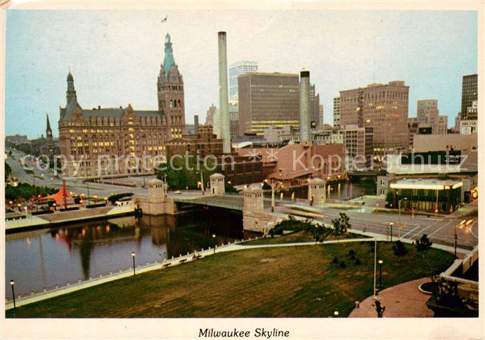 Milwaukee Wisconsin Skyline