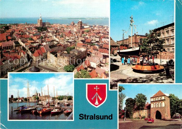 Stralsund Mecklenburg Vorpommern Blick von St Marien Meeresmuseum Hafen Kniepert