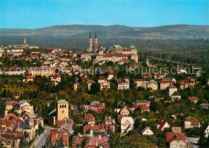 Klosterneuburg Fliegeraufnahme Burg Kreuzenstein Pfarrkirche Sankt Leopold