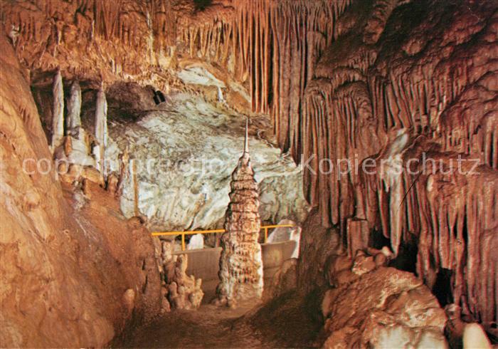 Hoehlen Caves Grottes Dechenhoehle Kaiserhalle