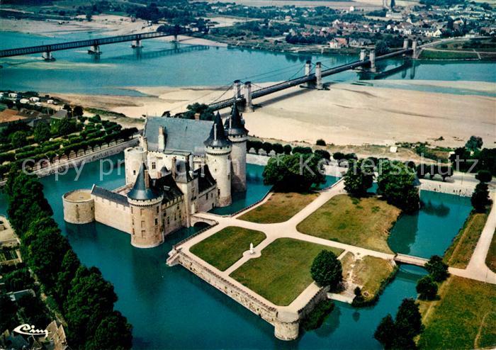 Sully-sur-Loire Fliegeraufnahme Chateau
