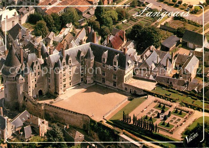 Langeais Fliegeraufnahme Chateau