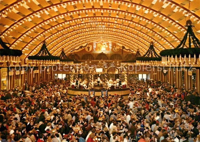 Muenchen Oktoberfest Festzelt der Loewenbrauerei