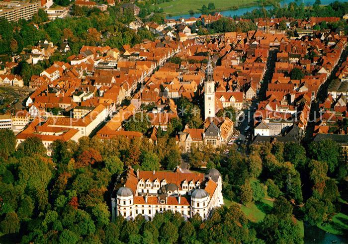 Celle Niedersachsen Schlossblick mit hist Stadtkern Fliegeraufnahme