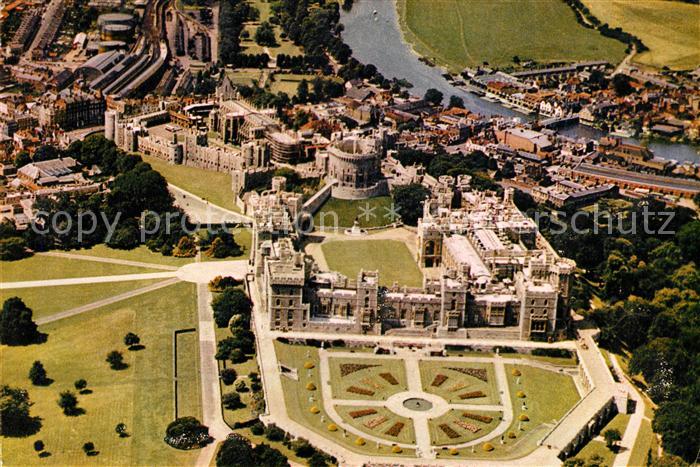 London Windsor Castle Round Tower Lower Ward St Georges Chapel Fliegeraufnahme