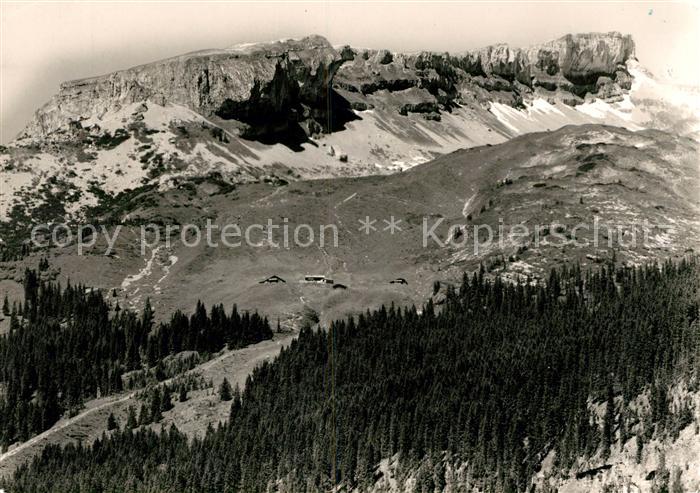 Kleinwalsertal Ifenhuette mit Hoch Ifen