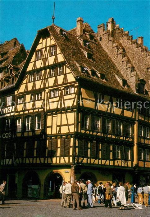 Strasbourg Alsace Pharmacie du Cerf Hirschapotheke aelteste Frankreichs Fachwerk