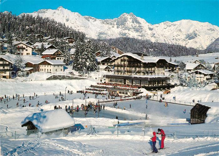 Seefeld Tirol Eisstadion Hotel Wetterstein mit Wettersteingebirge