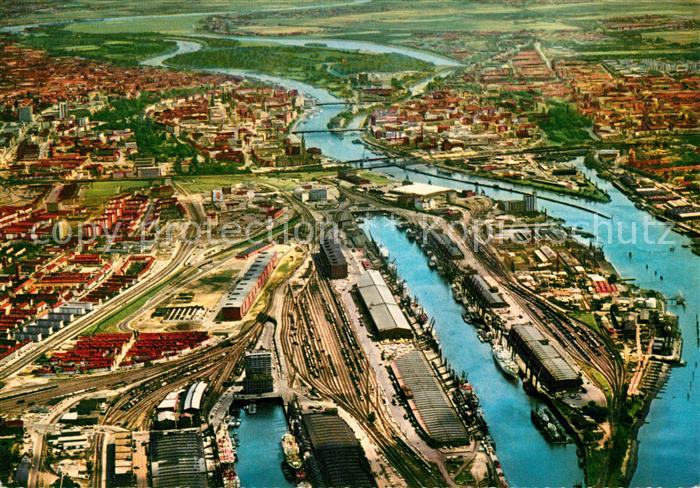 BREMEN  CITY Hafen Fliegeraufnahme