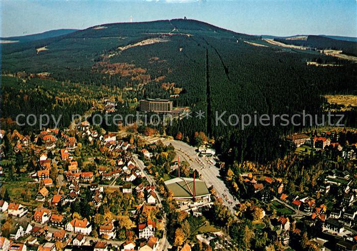 Braunlage Fliegeraufnahme mit Eisstadion Seilbahn Hotel Maritim und Wurmberg