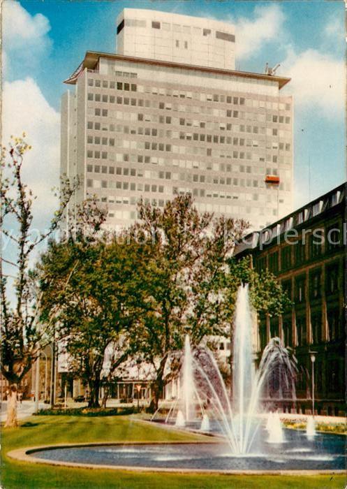 Ludwigshafen Rhein BASF Hochhaus Springbrunnen