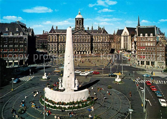 Amsterdam Niederlande Dam met Koninklijk Paleis en Nationaal Monument