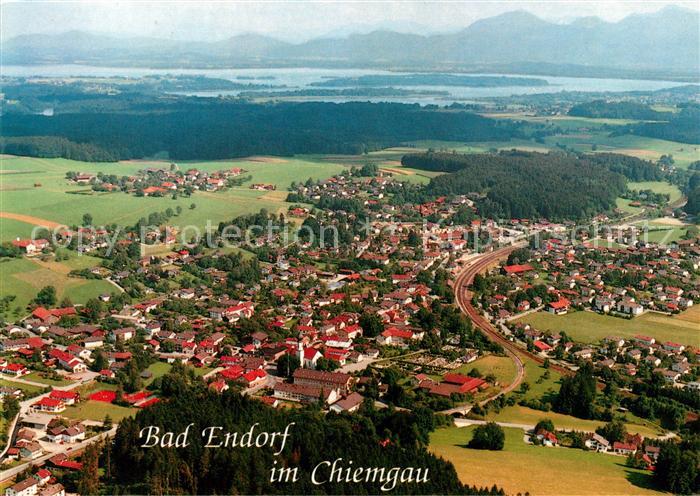 Bad Endorf mit Blick zum Chiemsee und Alpen Fliegeraufnahme
