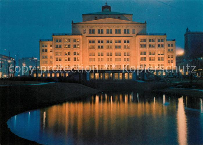 LEIPZIG Sachsen Rueckfront der Oper am Karl Marx Platz Nachtaufnahme