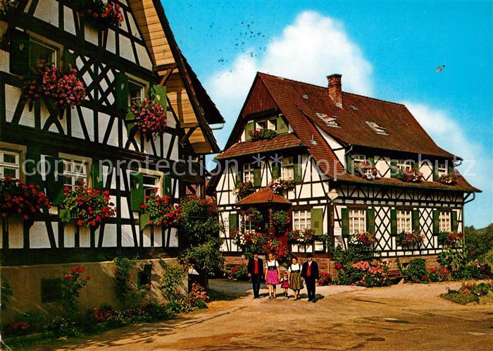 Sasbachwalden Fachwerkhaeuser Trachten