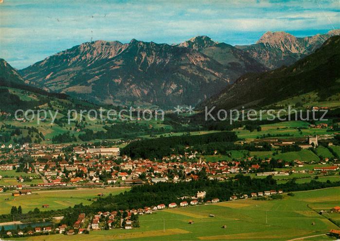 Sonthofen Oberallgaeu mit Ostrachtaler Hochgebirge