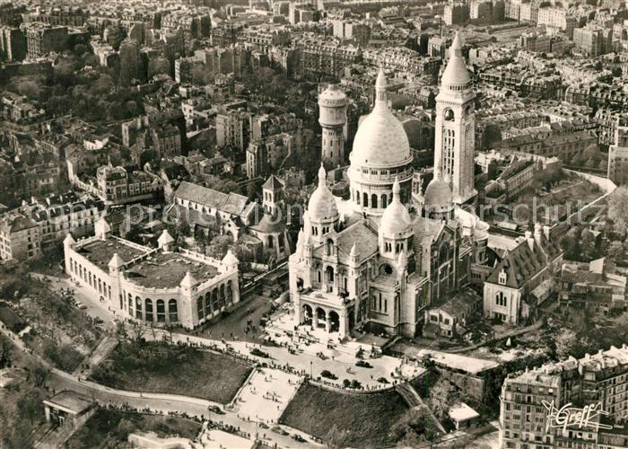 Paris Vue aerienne La Basilique du Sacre Coeur de Montmartre