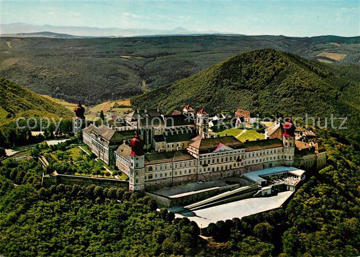 Wachau Oesterreich Goettweig Benediktinerstift Flugaufnahme