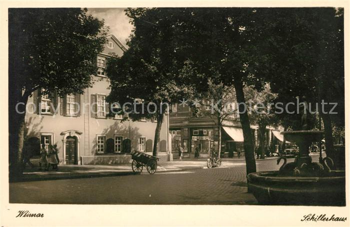 Weimar Thueringen Schillerhaus Brunnen