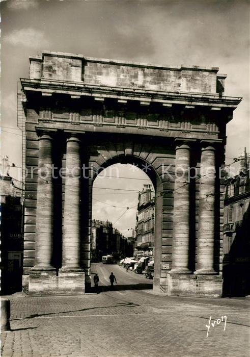 Bordeaux Porte de Bourgogne vu des Salinieres