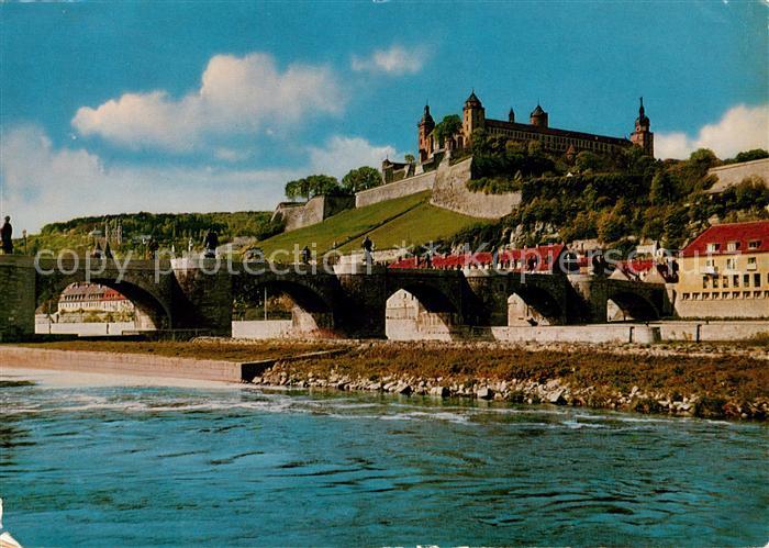 Wuerzburg Blick ueber den Main zur Festung Marienberg