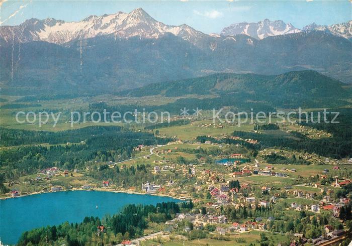 Velden Woerthersee mit Mittaskogel Karawanken Fliegeraufnahme