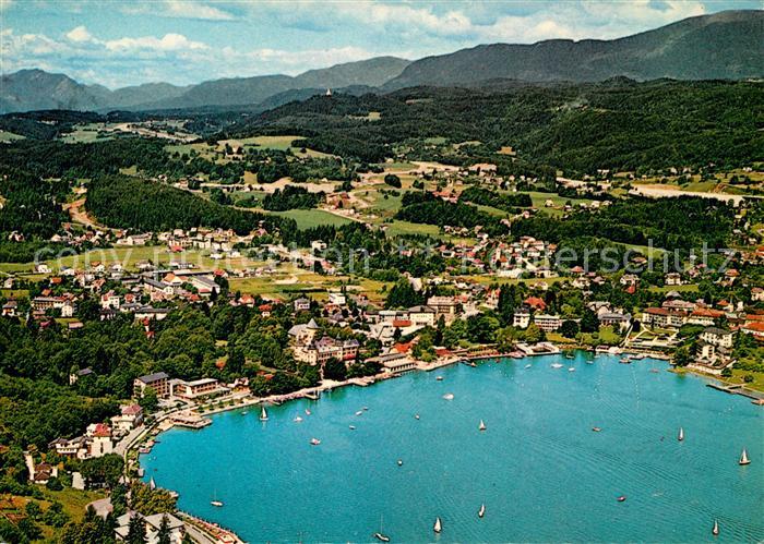 Velden Woerthersee mit Dobratsch und Gerlitzen Fliegeraufnahme