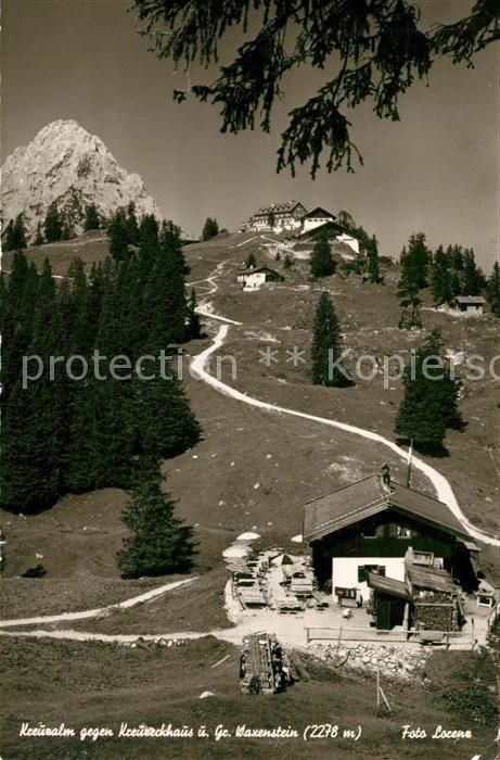 Kreuzeckhaus mit Kreuzalm und Gr Waxenstein