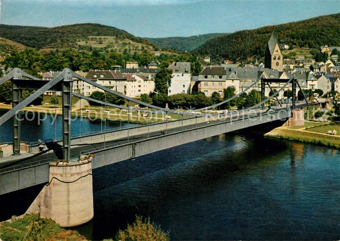 Bad Nassau Blick ueber die Lahnbruecke zur Stadt