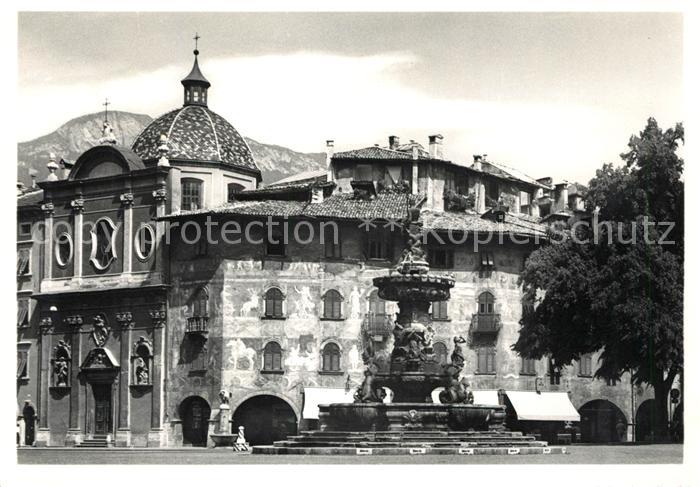Trento Chiesa dell Annuniala Casa Rella Fontana del Nettuno