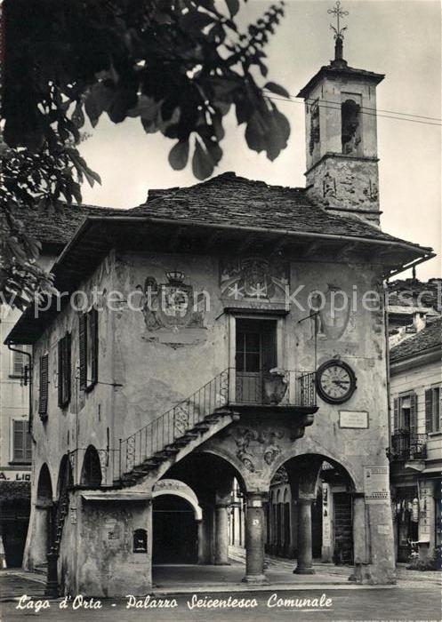 Lago d Orta Palazzo Seicentesco Comunale