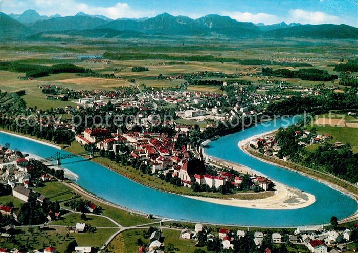 Laufen Salzach mit Blick zu den Alpen Fliegeraufnahme
