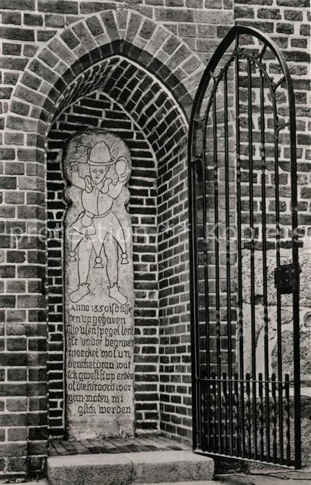 Moelln Lauenburg Nicolai Kirche Eulenspiegel Grabstein