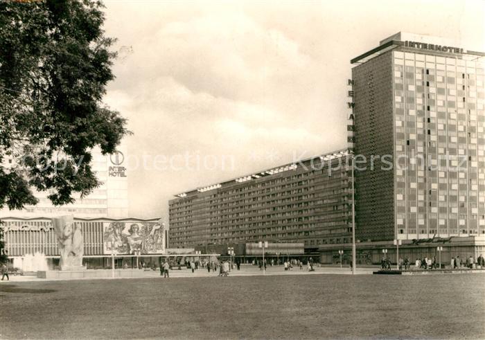 DRESDEN Elbe Prager Strasse Lenin-Denkmal Vertragshotel Bastei und Hotel Newa