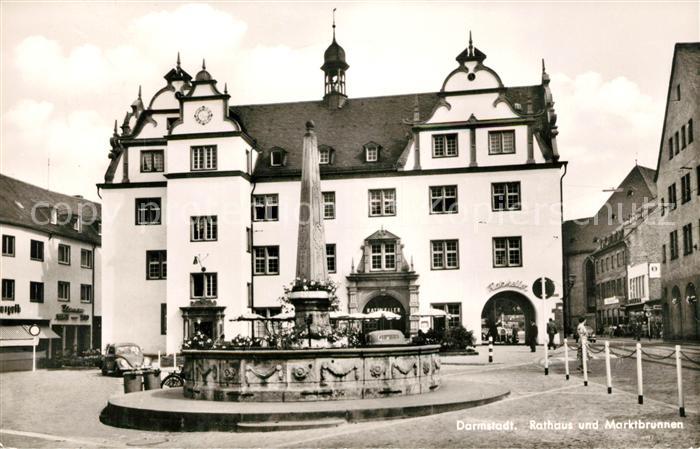 Darmstadt Rathaus und Marktbrunnen