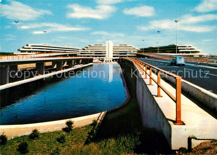 Koeln Rhein Flughafen Abfertigungsgebaeude