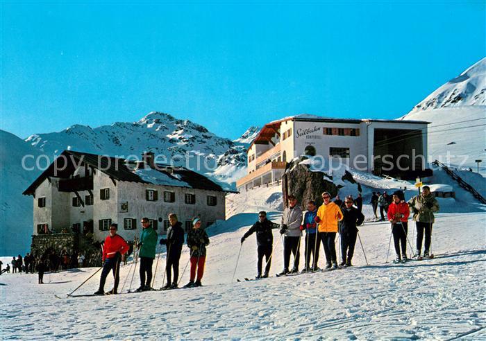 Serfaus Tirol Skigruppe mit Koelnerhaus