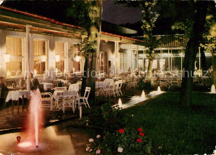 Bad Mergentheim Viktoria Kurhotel Garten mit Wasserfontaene