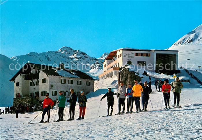 Serfaus Tirol Skigruppe mit Koelnerhaus