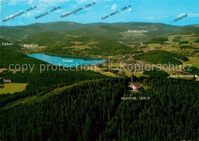 Titisee Blick vom Hochfirst mit Hinterzarten und Feldberg