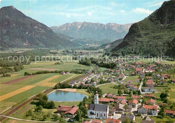 Flintsbach Inn mit Kranzhorn und Kaisergebirge Fliegeraufnahme