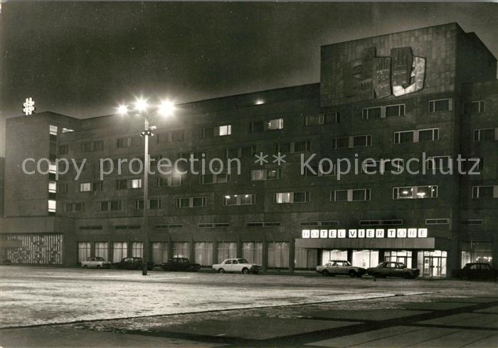 Neubrandenburg Hotel Vier Tore Nachtaufnahme