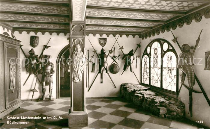 Rittertum Mittelalter Schloss Lichtenstein Ruestkammer