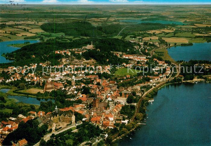Ploen See Fliegeraufnahme Holsteinische Schweiz