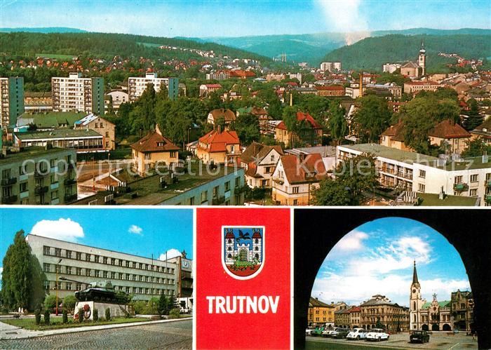Trutnov Pamatnik osvobozeni s budovou ONV