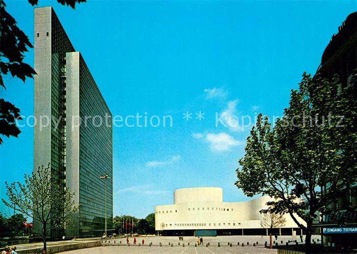Duesseldorf Schauspielhaus mit Tyssen-Hochhaus