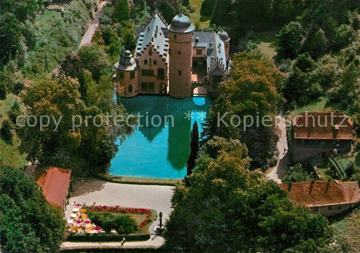 Mespelbrunn Schloss Mespelbrunn Fliegeraufnahme