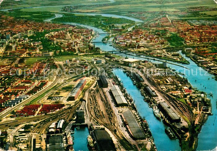 BREMEN  CITY Fliegeraufnahme Hafen