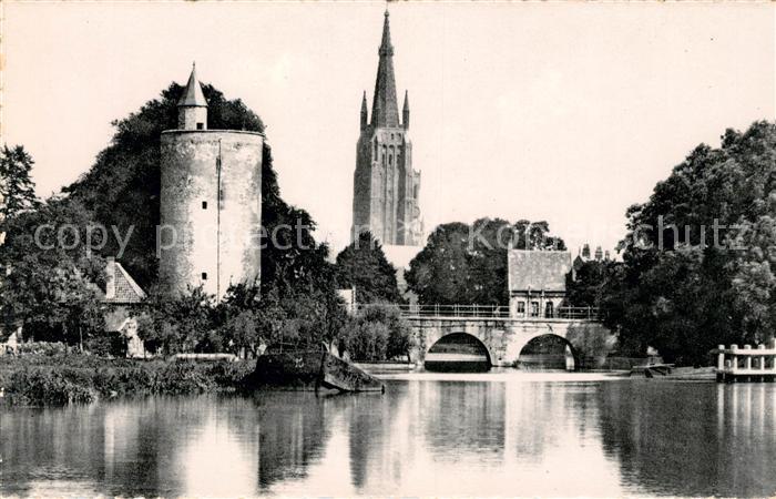 Bruges BRUGGE Belgie Minnewater Lac d Amour Tour Pont Eglise